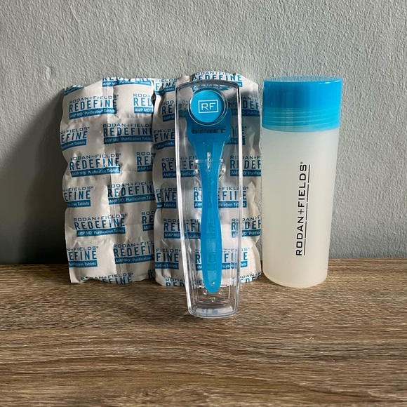 Rodan + Fields Micro-Exfoliator Roller - Picture 2 of 6
